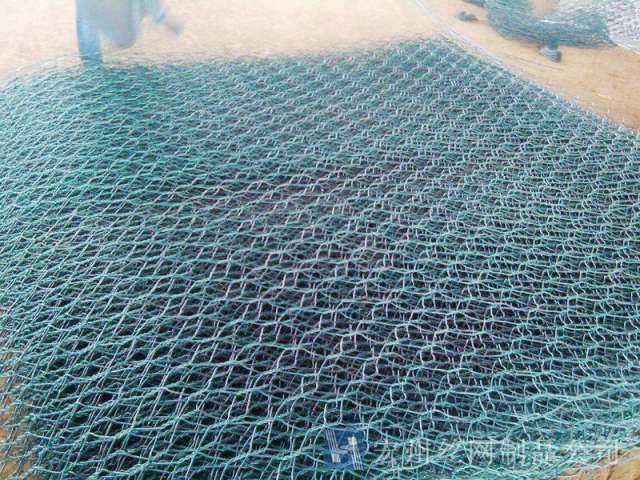 擰花石籠網(wǎng)--04